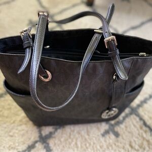 Michael Kors Jet Set Black Handbag/Purse